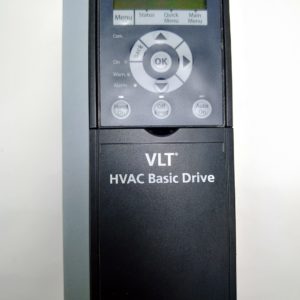 Inversor Danfoss Vlt Hvac Basic Drive 2,2kw 3hp 380v Fc-101 Seminovo com Garantia